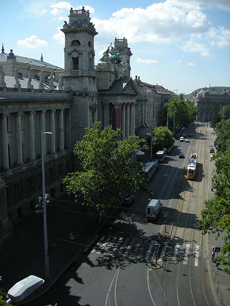 Budapest, Kossuth Square