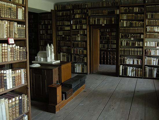 Kalocsai Főszékesegyházi Könyvtár, K terem
